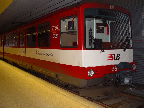 at-slb-et56-salzburg-hbf-030103-pic1.jpg