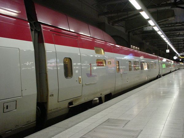 be-thalys-4536-brussel_zuid-060902-pic2-full.jpg