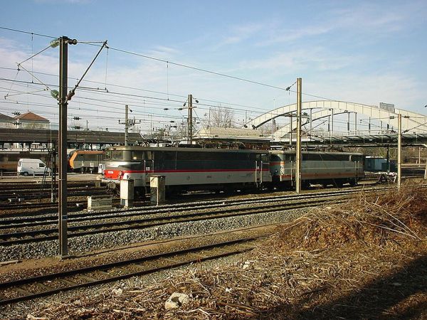 fr-sncf-bb25208+bb25105-mulhouse-030202-full.jpg