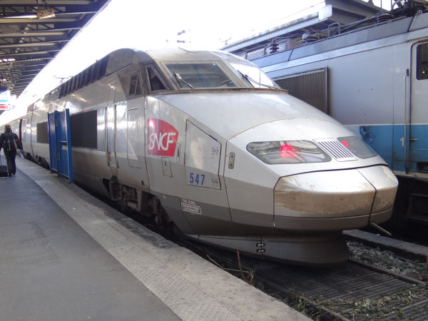 fr-sncf-tgv547-parisgaredelest-050314-full.jpg