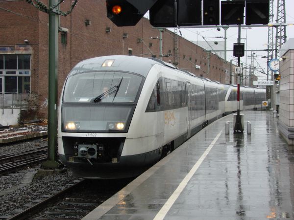 de-nwb-alphatrains_desiro_br642-duesseldorf_hbf-260210-pic2-full.jpg