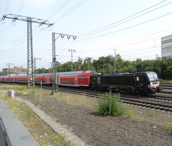 de-db-br193_x4e-wuertzburg-100723-full.jpg