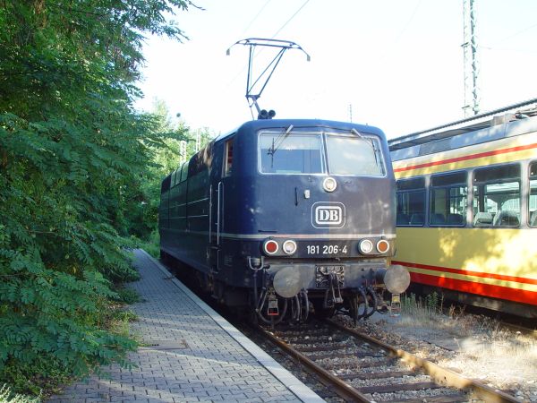 de-db-br181_206-karlsruhe-200704-full.jpg